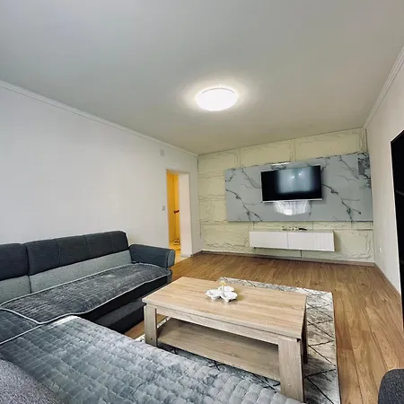 Casa Deluxe *
